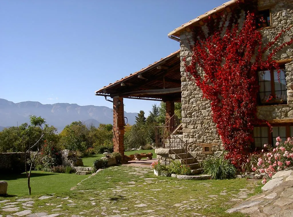 Casa Rural Calrei Lles 0*,
